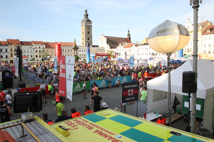 Náměstí Přemysla Otakara II. při půlmaratonu