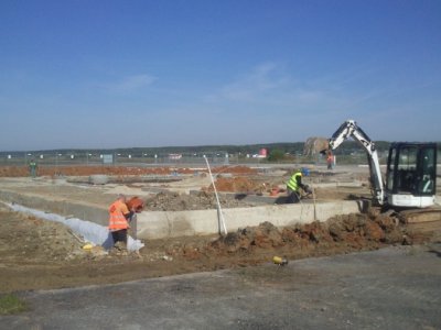 Stavba nové základny na letišti v Plané u ČB - Východní strana 1